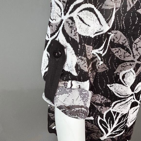 St. John sweater cardigan‎ size 12 floral buttons wool brown roll tab collar - Picture 12 of 15